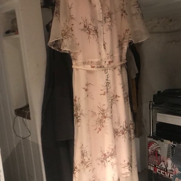 Charlotte Printed Chiffon Dress in Apricot - Picture 5 of 7